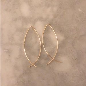 Gold thread earrings
